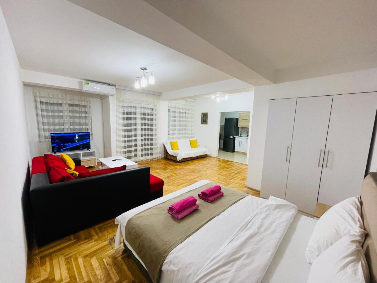 Front Beach Exclusive Apartments Struga Exterior foto