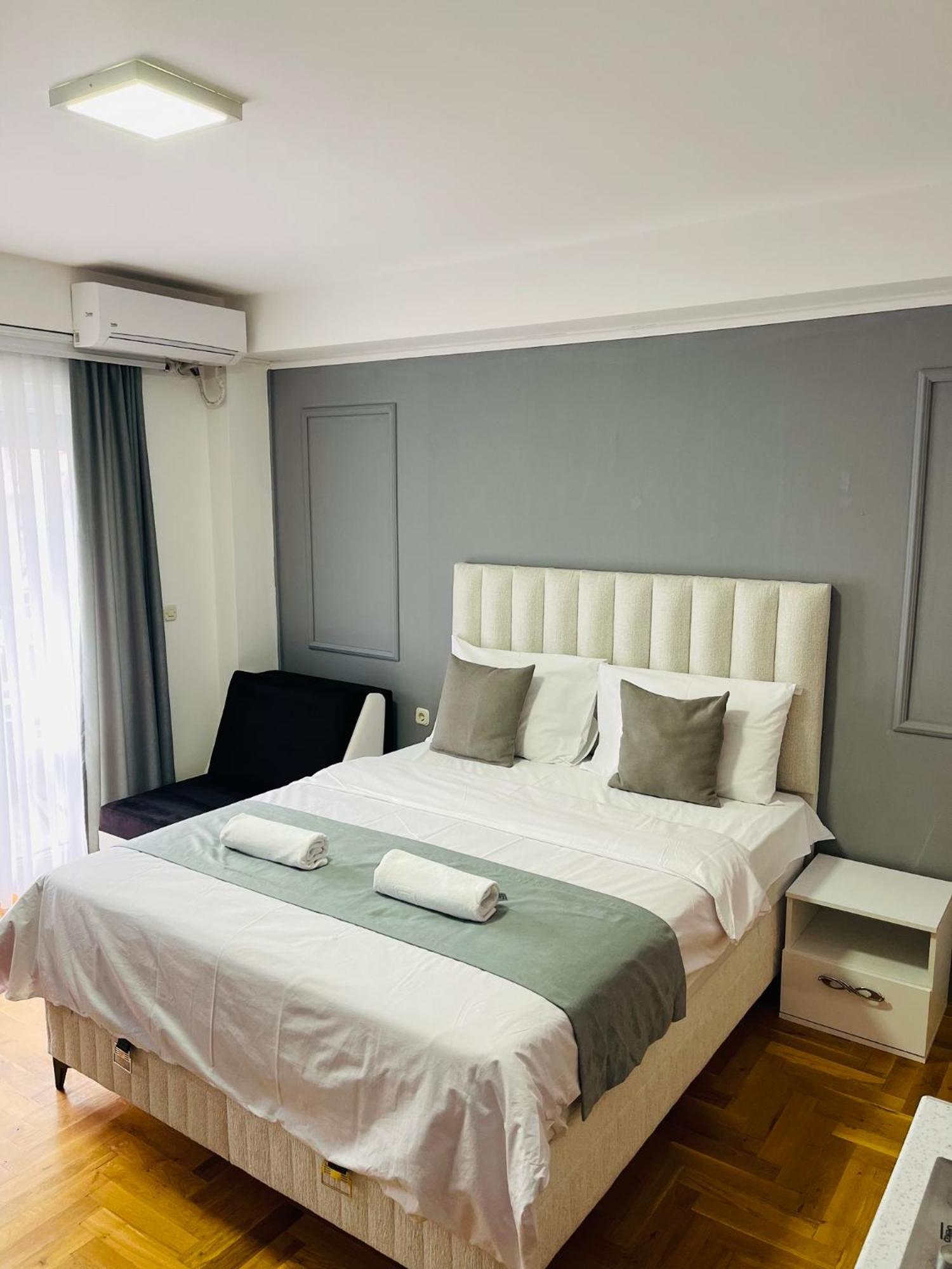Front Beach Exclusive Apartments Struga Exterior foto